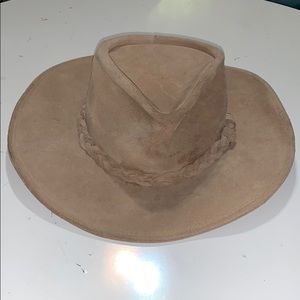 “The Outback Hat”